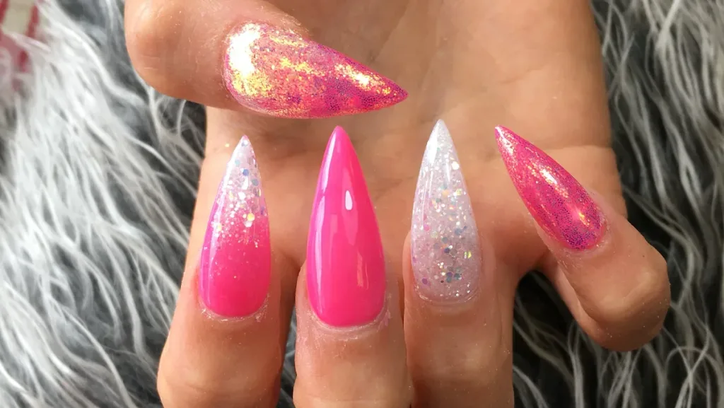 Lemon nails and beauty — Beauty Salon in Manchester